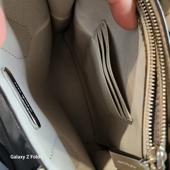 Michael Kors Mercer Pebbled Leather Hand Bag - Picture 5 of 13